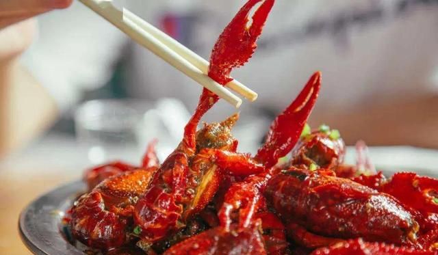 全国哪的小龙虾最好吃？经评比这6个地方名气较大，有你的家乡吗