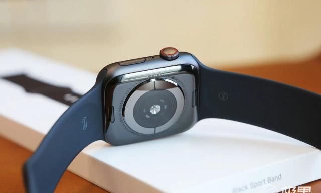 Apple Watch 4深度体验：关键时刻真的能救命