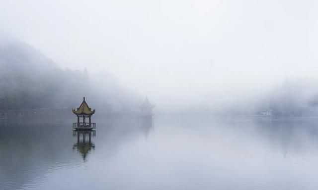 为什么有的人在下雨天思绪很多？