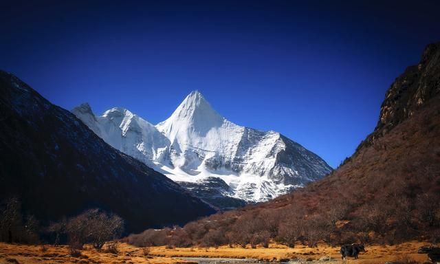 “会当凌绝顶，一览众山小”这十座大山，会让你感受到攀登的魅力