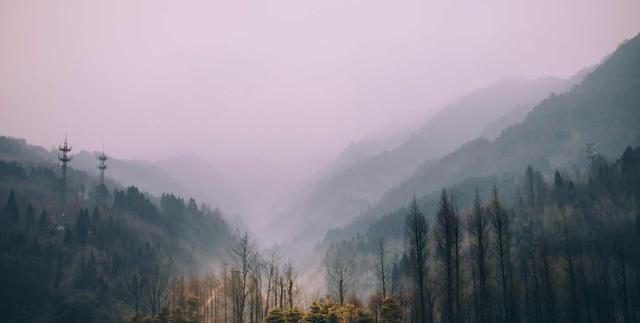 “会当凌绝顶，一览众山小”这十座大山，会让你感受到攀登的魅力