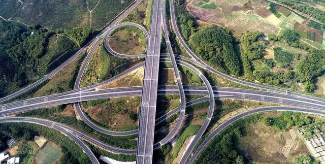 福建新建高速，全长101公里，耗资112亿元，沿途260万人将受益