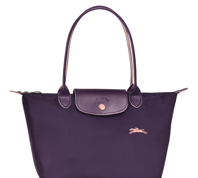 珑骧来自法国巴黎的奢侈品牌，Le Pliage系列手袋让经典继续