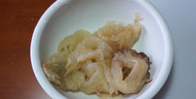 海蜇头怎么去盐味，海蜇怎么泡快速去盐味图1