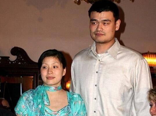 人物传记之24：中国篮协主席姚明娇妻叶莉，了解一下
