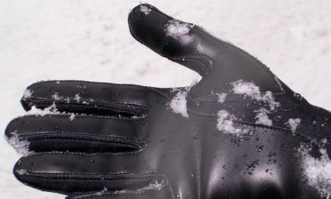 皮手套戴久脏了？教你简单方法清洗皮手套！