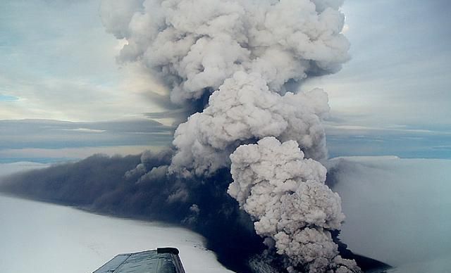 800年约65次喷发，冰岛火山准备再喷，2020年真不平凡？