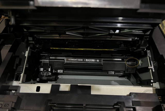 职场小白如何给惠普打印机加碳粉，打印机加碳粉的方法