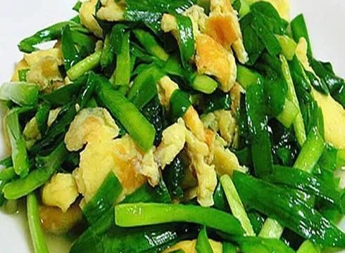 韭菜炒鸡蛋的家常做法，味道鲜美，不出水不油腻，真是太下饭了