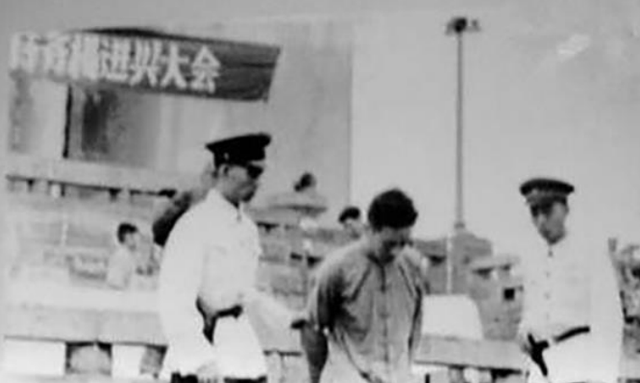 1953年人口普查，四川一村干部身份暴露：他是杀害杨虎城的刽子手