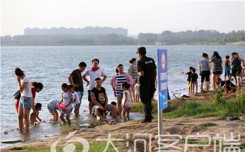 互动丨郑州龙湖施划一处公共浴场，你觉得咋样？
