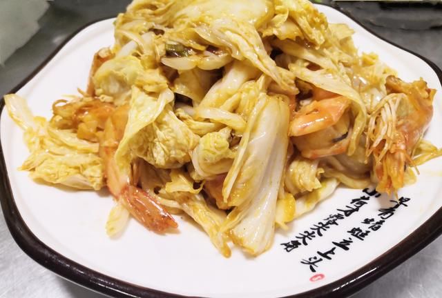 大白菜炒大虾您吃过吗？学会烹调关键步骤，让你百吃不厌每顿必备