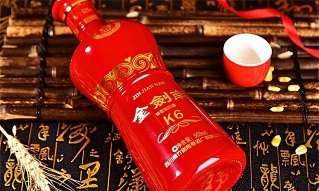 瓶身有10781才是纯粮酒？酿酒师：有这3个记号的都是纯粮酿