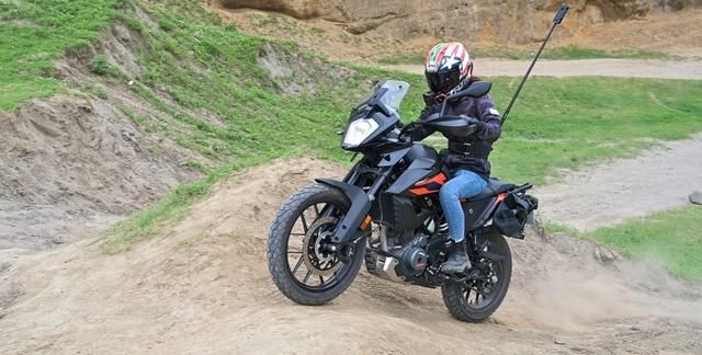 KTM 250 ADV 台媒评测：麻雀虽小五脏俱全！