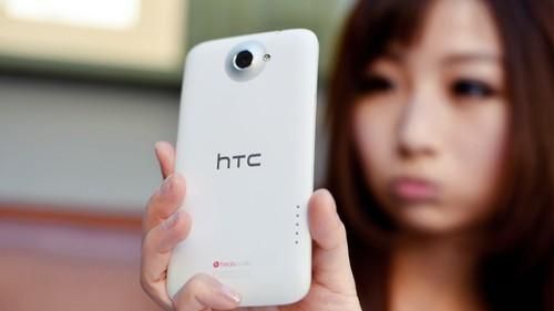 曾经的机皇，现在的鸡肋，4999元的HTC手机你会买吗？