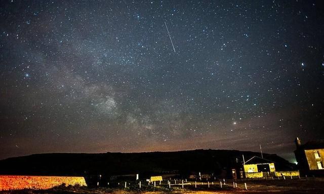 什么是陨石？它从什么地方来的？与流星又有怎样的区别？