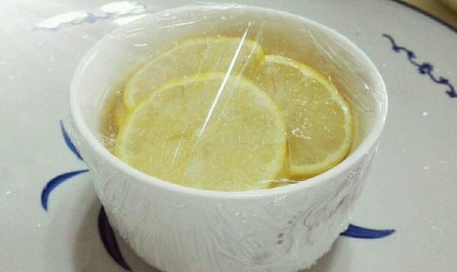 如何制作蜂蜜腌柠檬，需不需要放在冰箱里？