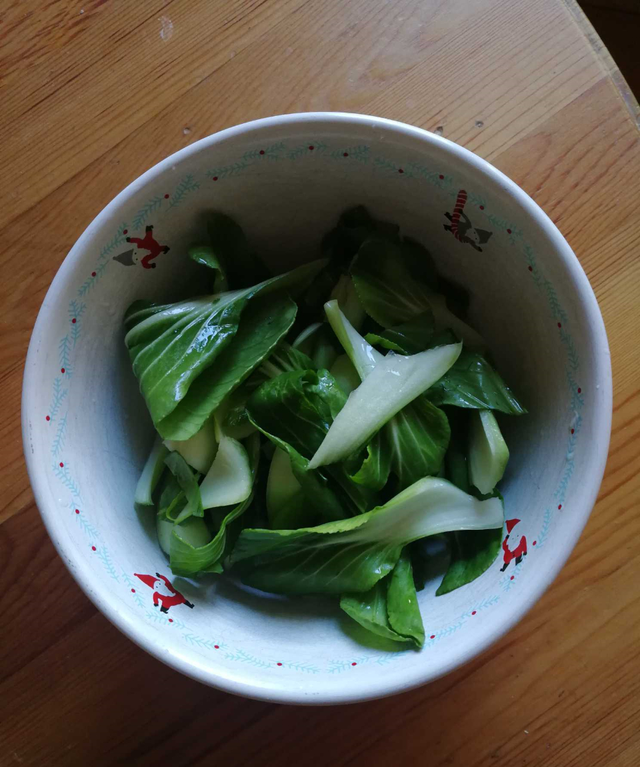 壹粉食堂｜汤鲜肉香！自制牛肉丸白萝卜汤，营养丰富暖胃又暖心