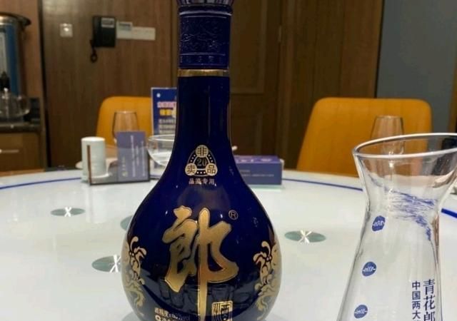 春节白酒购买指南，22款好酒入手价指导，中高低端一应俱全