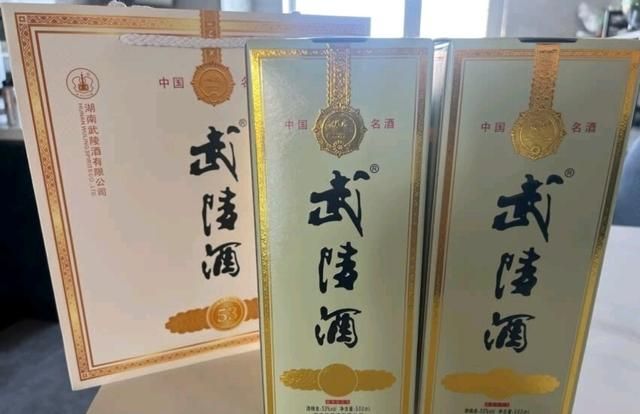 春节白酒购买指南，22款好酒入手价指导，中高低端一应俱全