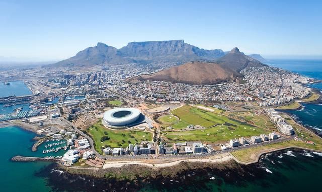 南非，世界上唯一有3个首都的国家，而且都不是南非第一大城市