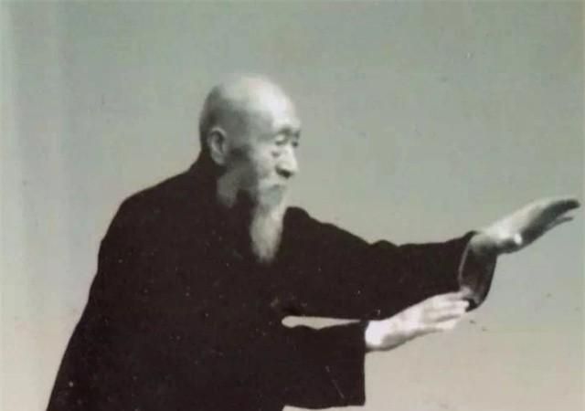 “活猴”孙禄堂：70岁大败5名日本高手，下午逝世早上让家人烧纸