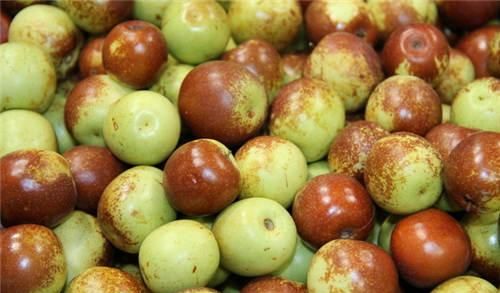 秋天，苹果梨靠边站，最该吃的水果是冬枣！维C含量是苹果的80倍