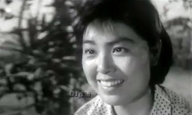 昔日长影女星，优雅知性，《英雄儿女》中朴贞子，如今78岁很年轻