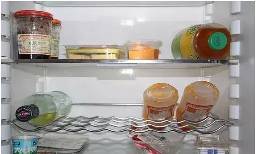 冰箱有异味，可能是细菌“爆满”了！严重时可致命
