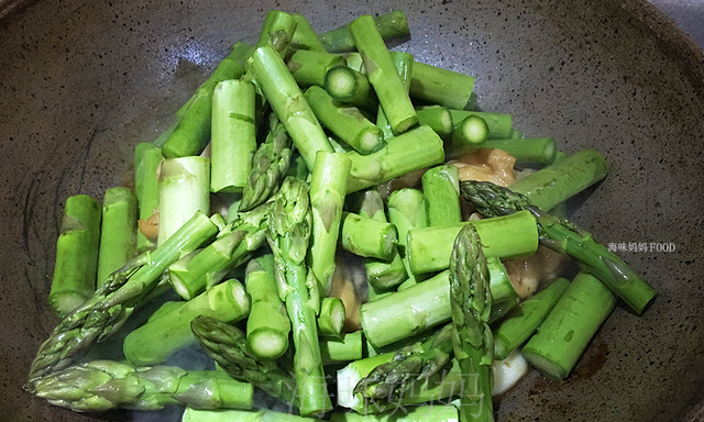 这食材比吃肉还香，常吃还能变成小蛮腰，是女人减脂的最爱