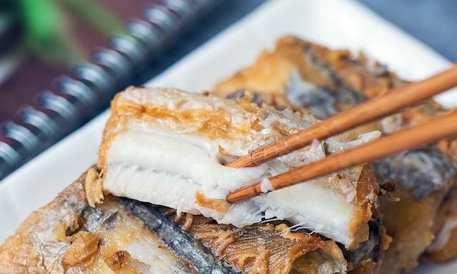 鲜的带鱼远比冰冻的带鱼好吃，但是您能买到真的鲜带鱼吗