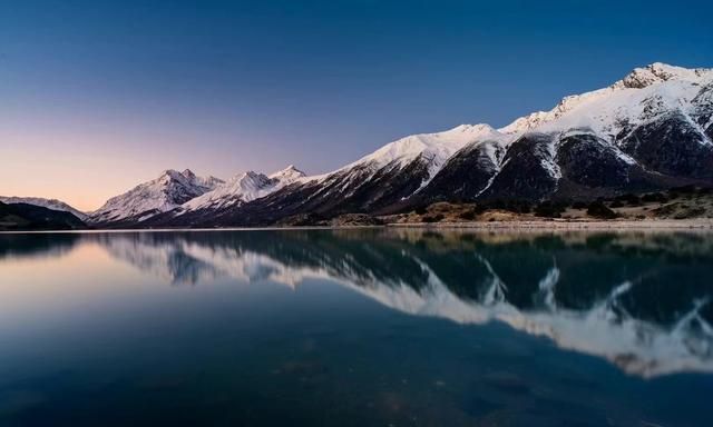 高山上的湖水，躺在地球表面上的一颗眼泪！