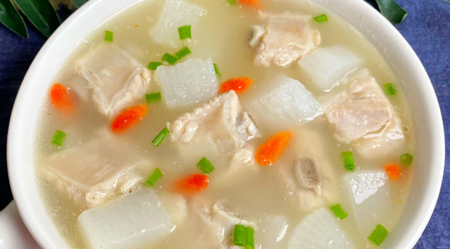 排骨汤怎么做才好喝？教你10种家常排骨汤做法，汤鲜味美营养丰富