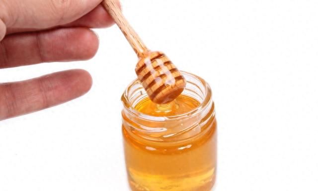 辨别蜂蜜用蚂蚁还是用火？原来一直都是错的，难怪买不到纯蜂蜜