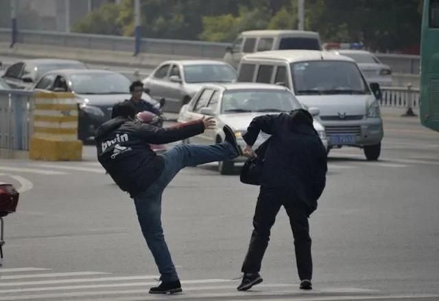 一提打架，都说湖南和广西的人厉害，难道北方的男人都是绵羊？