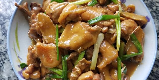 广东炒鸡的做法，又香又美味的一道家常菜，味道太棒了
