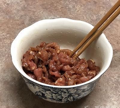 下饭菜：莴笋炒肉片