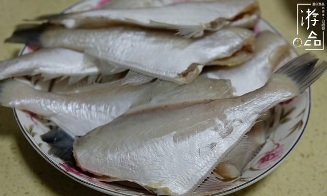 耗儿鱼不仅有头还有皮，以前根本没人吃，现在却是川渝地区最爱