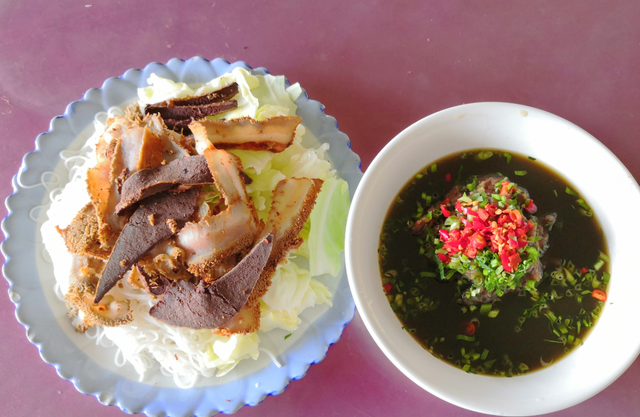 云南普洱最出名的6大特色美食，第3种是普洱人的最爱，你吃过几种