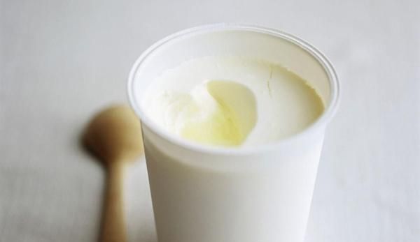吃不完的老酸奶怎么保存,老酸奶在常温下能保存多久图1