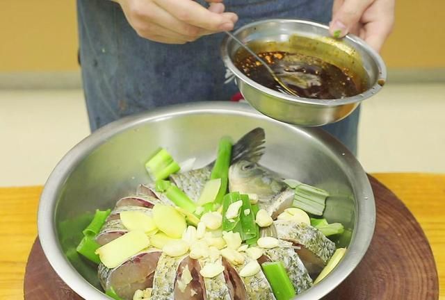 夏天做饭太热了！5种懒人电饭煲美食，有饭有菜，简单好吃有营养