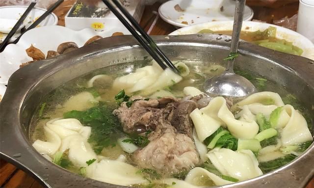 国庆节家人聚餐，吃到河南农家乐“天花板”美食，8道菜开眼界了