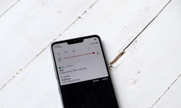 千元洋垃圾，到底值不值？18级的偏科生LG G7Thinq开箱