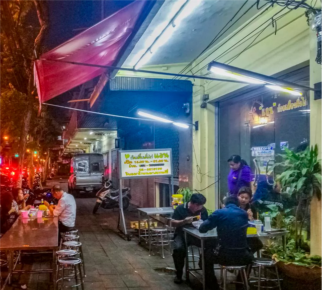 2023曼谷10家街头米其林小吃推荐！不用百元就能吃到的美食清单