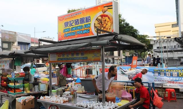 马来西亚著名的美食之都，槟城，街头小吃每道都令人垂涎三尺
